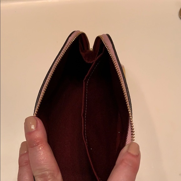 Coach Daisy Cosmetic Case 💐 - Picture 5 of 6